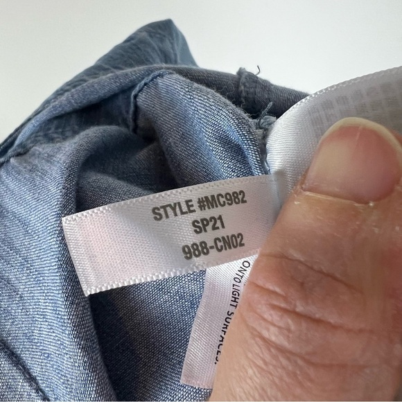 Madewell Denim Puff-Sleeve Button-Front Jumpsuit - Size 12 - Picture 8 of 8